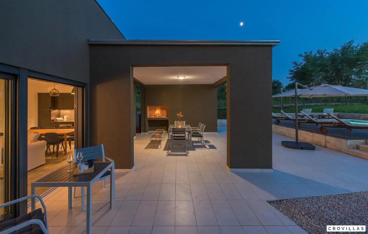 Terra Villa Petehi 0*,