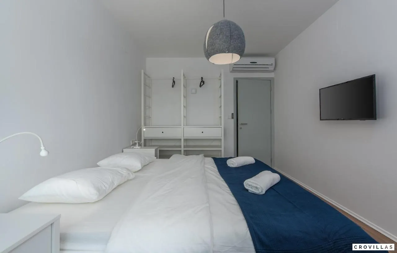 Terra Villa Petehi 0*,  Croatia